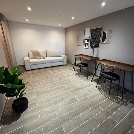 Spacious Loft - Rooftop Pool - Old *