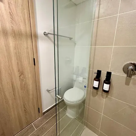 Apartamento Spacious Loft - Rooftop Pool - Old